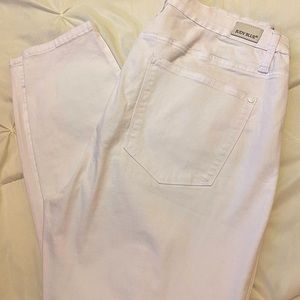White Judy Blue distressed jeans. 18W